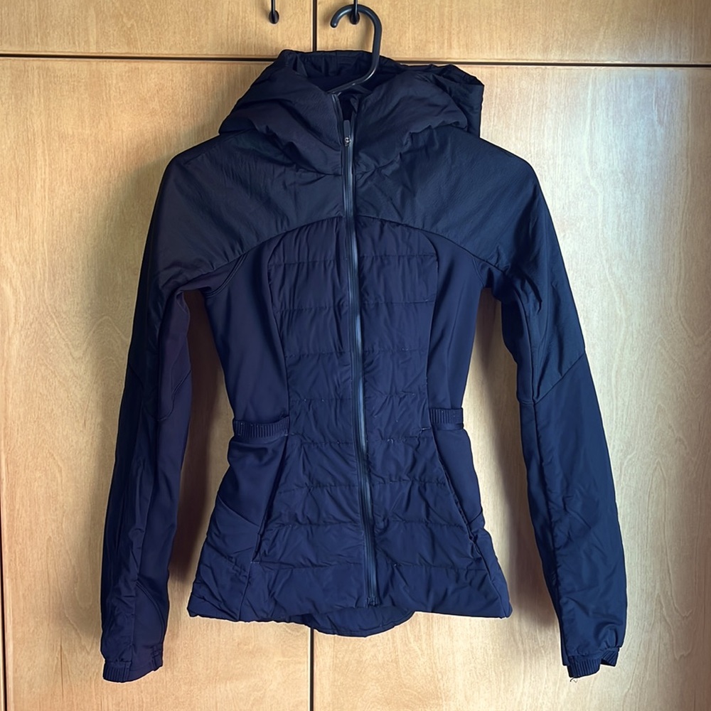 Lululemon down for it jacket size 0
